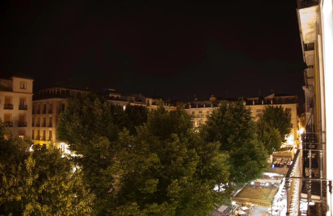 Khu Hotel-1
